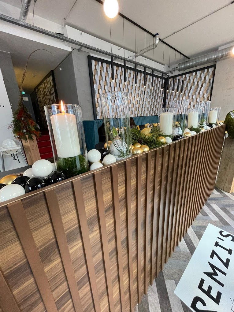 REMZI‘S Café Bar Bistro